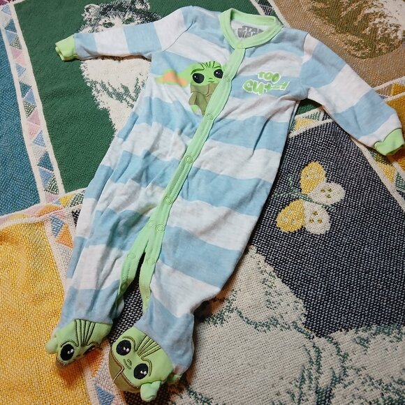 Star Wars 3-6M Infant Baby Mandalorian Yoda Onesie Footies Happy Threads - Picture 9 of 9